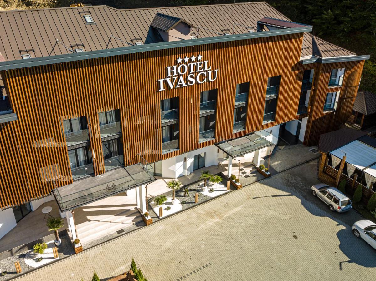 Hotel Ivascu Moisei Exterior photo
